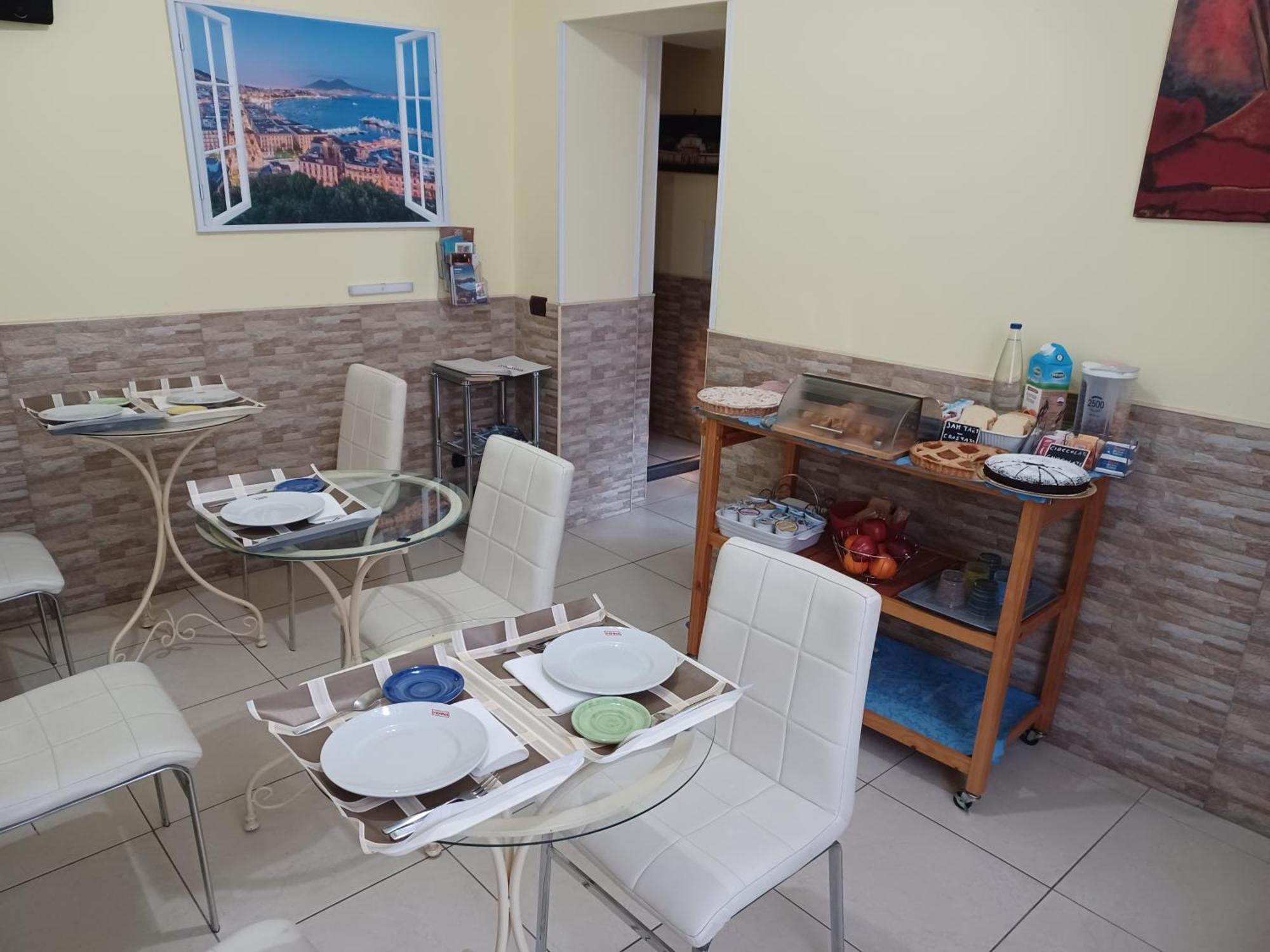 B&B Quattro Palazzi Napoli Centro ภายนอก รูปภาพ