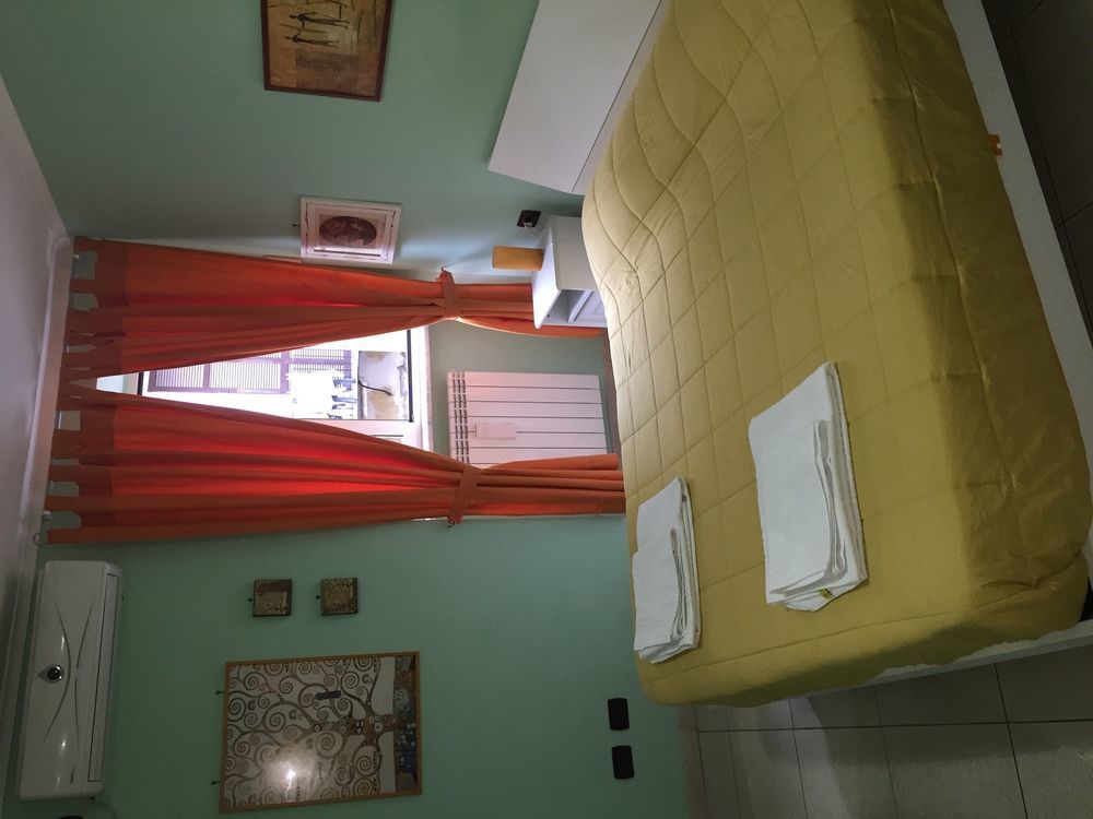 B&B Quattro Palazzi Napoli Centro ภายนอก รูปภาพ