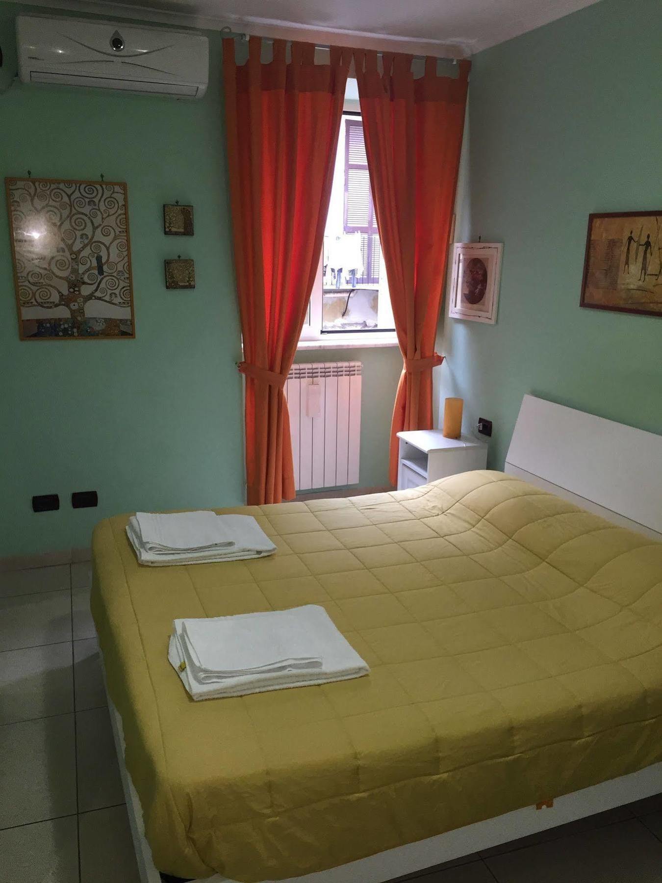 B&B Quattro Palazzi Napoli Centro ภายนอก รูปภาพ