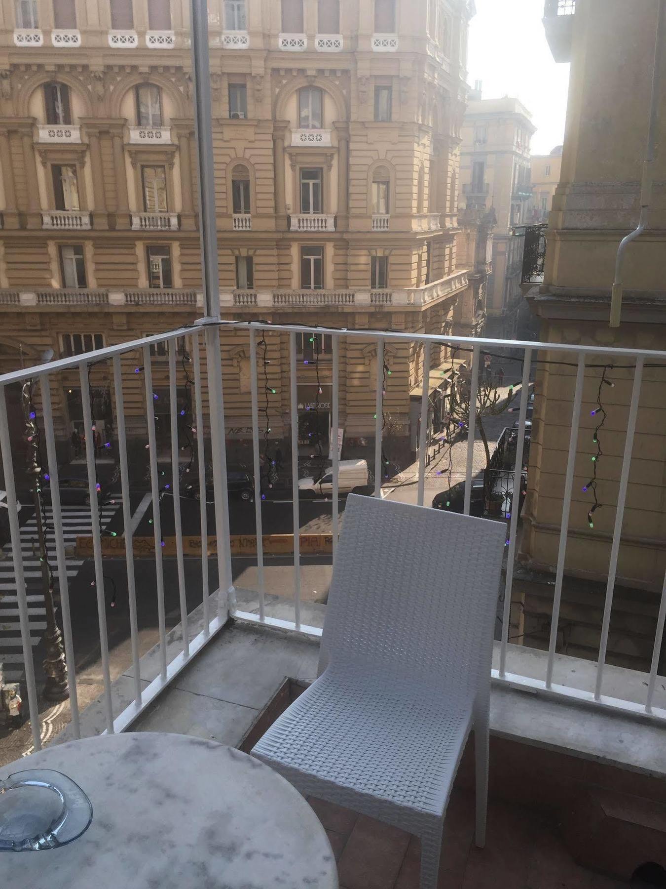 B&B Quattro Palazzi Napoli Centro ภายนอก รูปภาพ